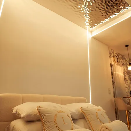 Luxury Jacuzzi *